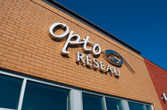 Illuminated sign (channel letter) - Opto Réseau