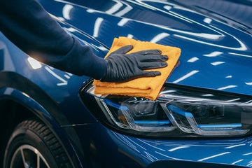 L'enveloppement de véhicule abîme-t-il la peinture? Ce qu'il faut savoir avant de retirer votre lettrage