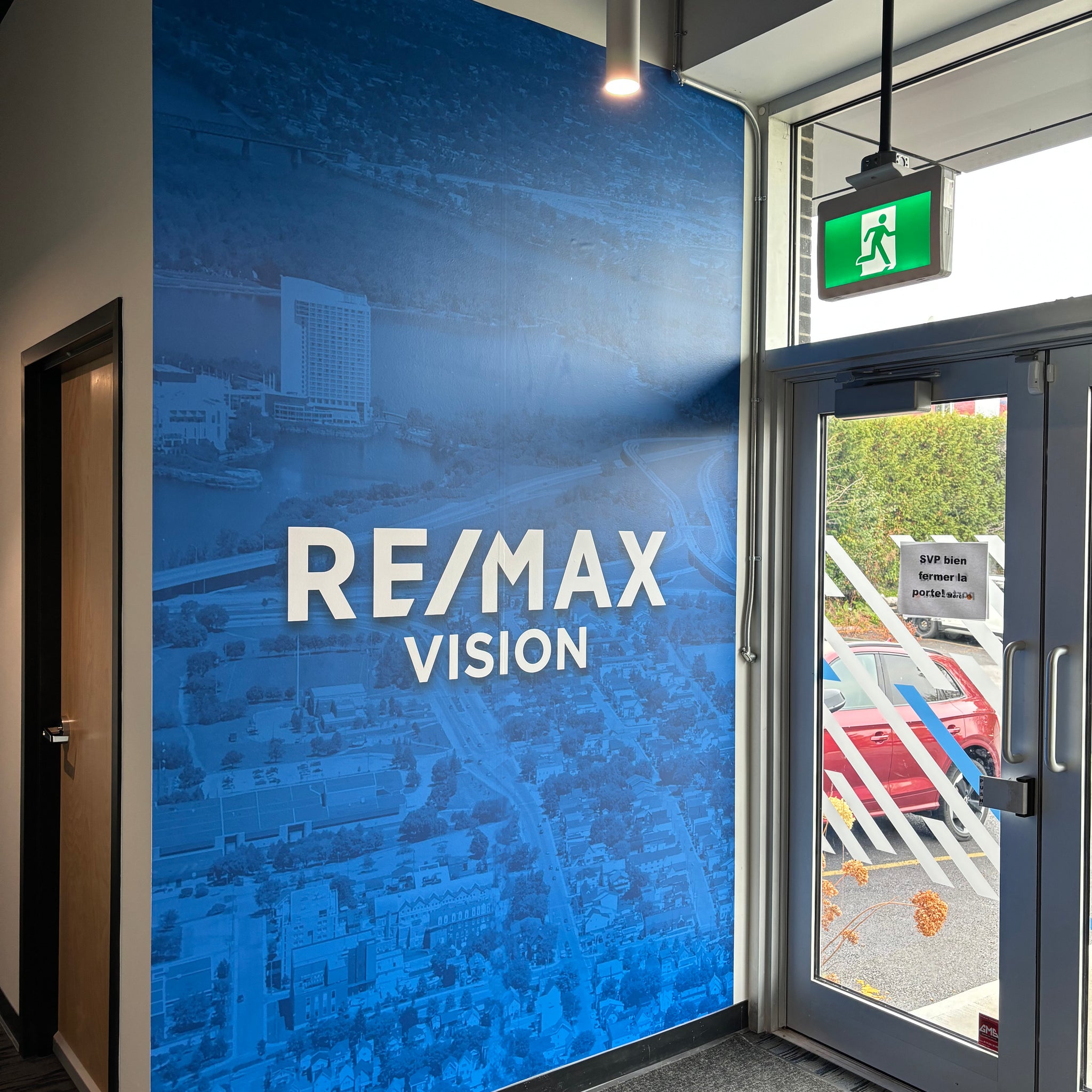 Murale - Remax Vision