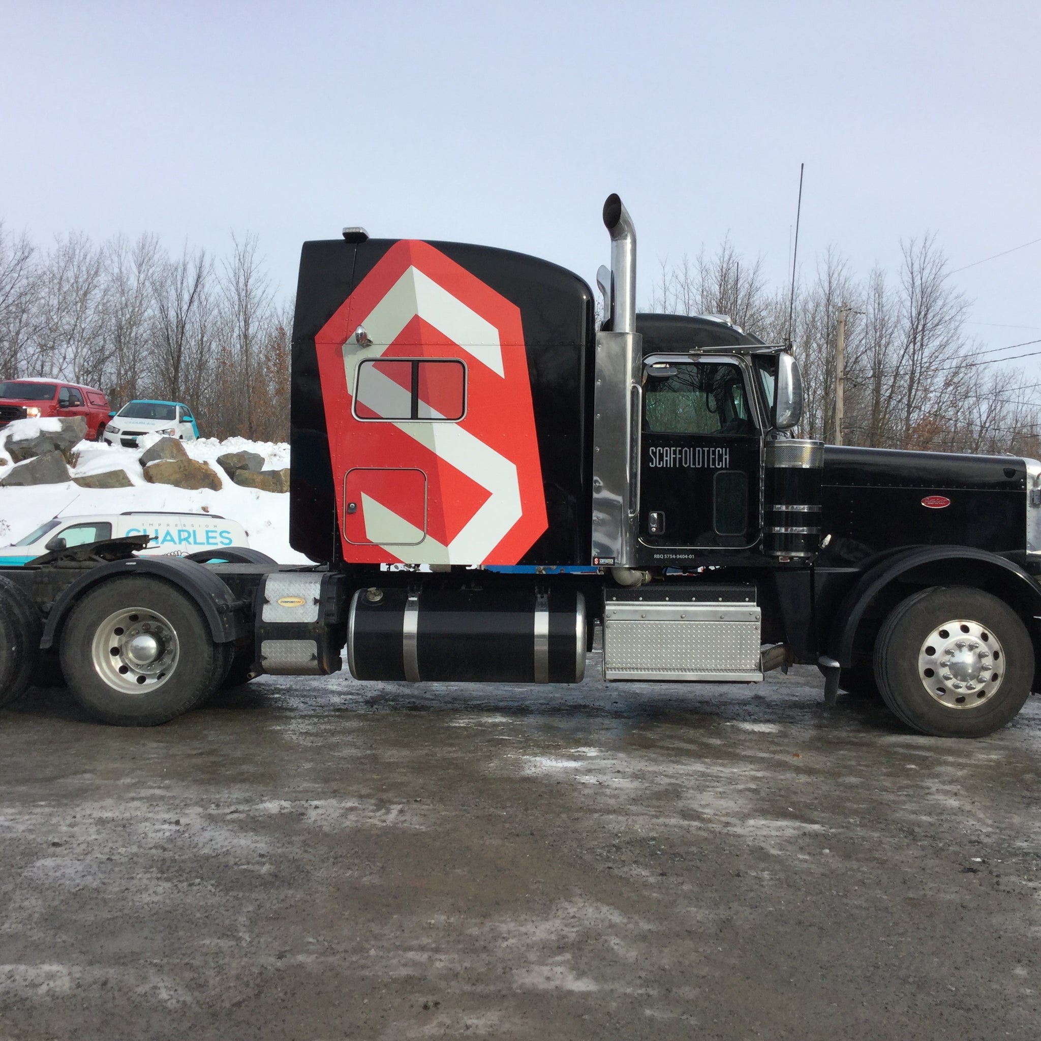 Lettrage de camion lourd - Scaffoldtech