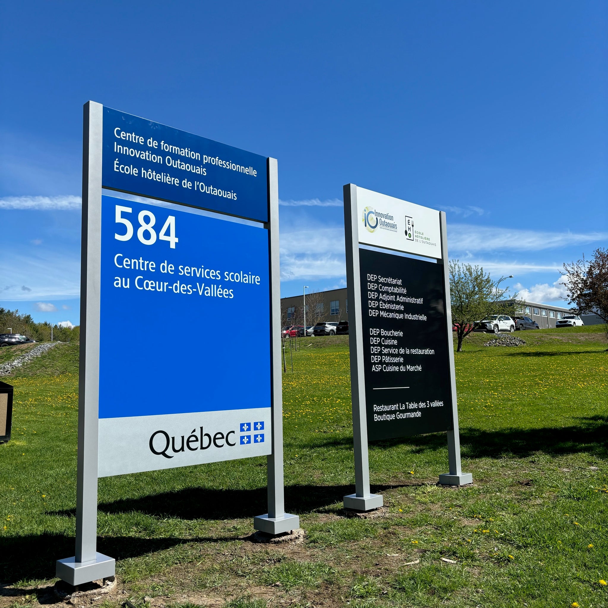 Enseigne sur pieds - Centre de services scolaire au Coeur-des-Vallées